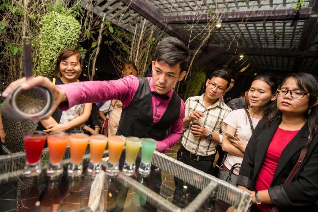 Essence Hotel-Phnom Penh Ngoại thất bức ảnh