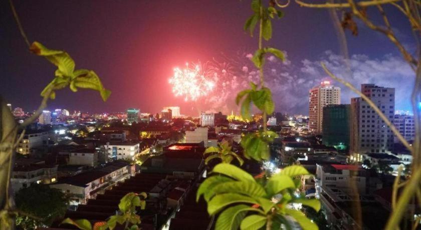 Essence Hotel-Phnom Penh Ngoại thất bức ảnh