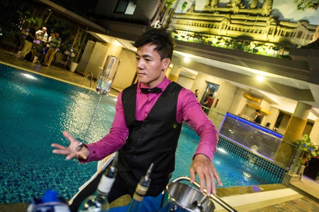 Essence Hotel-Phnom Penh Ngoại thất bức ảnh
