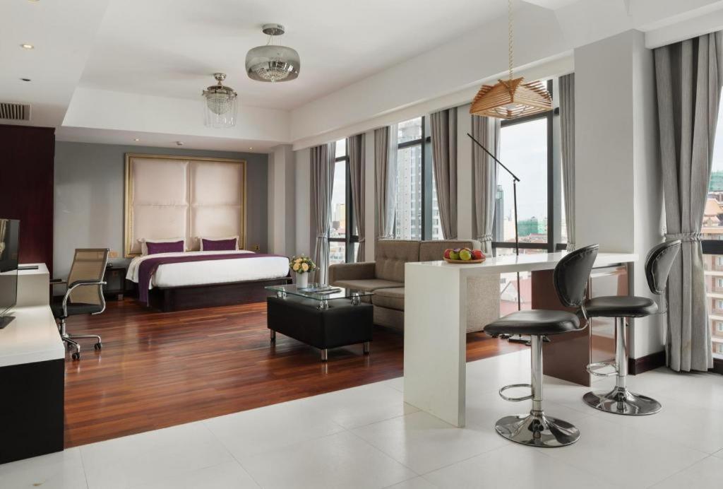 Essence Hotel-Phnom Penh Ngoại thất bức ảnh